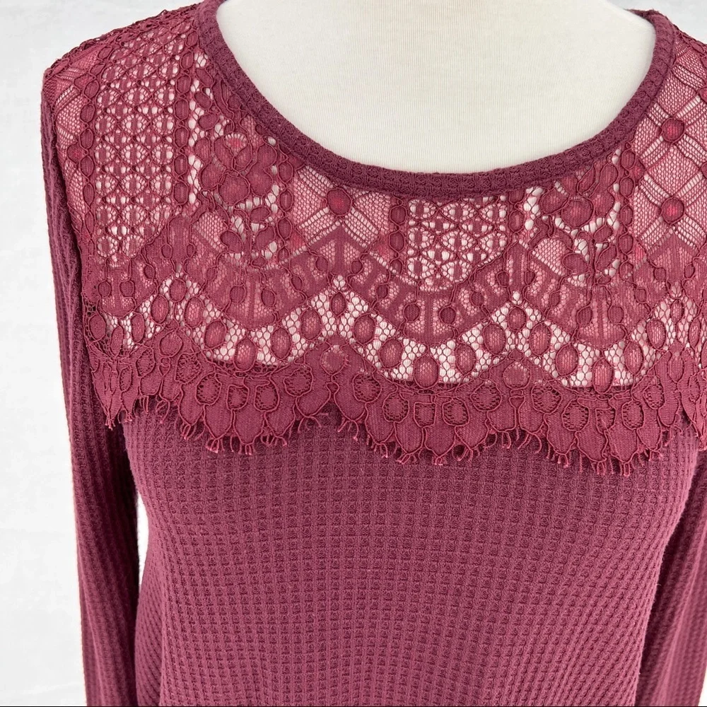 Lucky Brand Port Royale Wine Lace Mixed Thermal Long Sleeve Top Boatneck Hi-Low